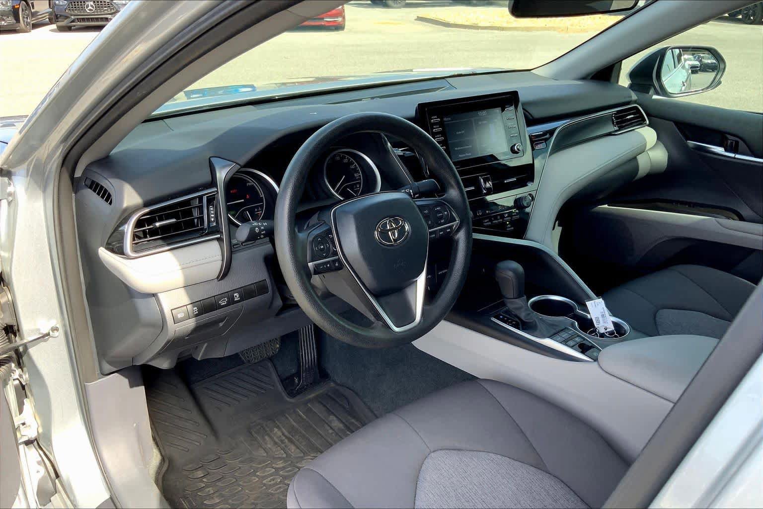 Used 2023 Toyota Camry LE FWD image 17
