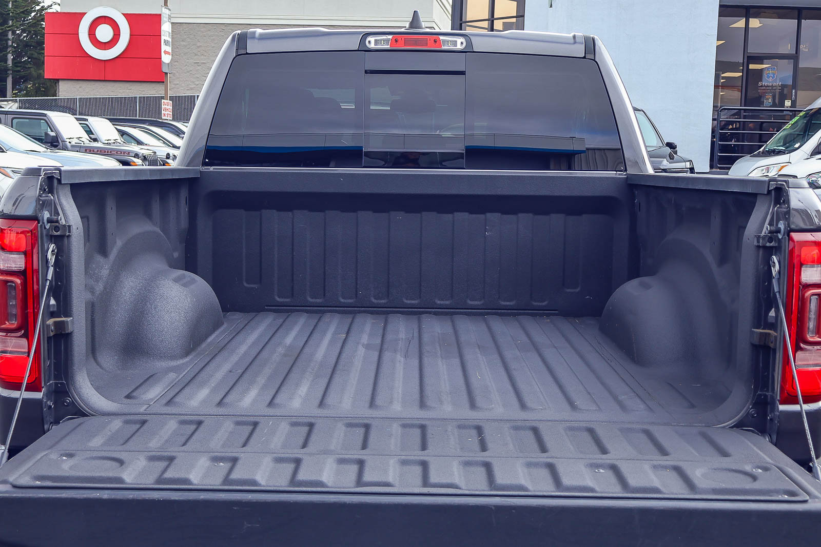 Used 2020 RAM 1500 Limited RWD image 17