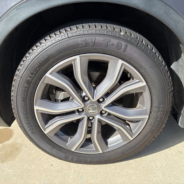 Used 2021 Honda CR-V Touring image 2