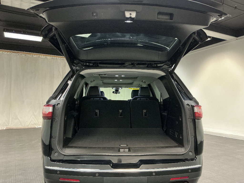 Used 2021 Chevrolet Traverse High Country image 13