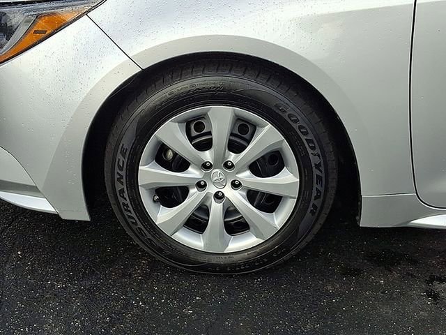 Used 2023 Toyota Corolla LE FWD image 8