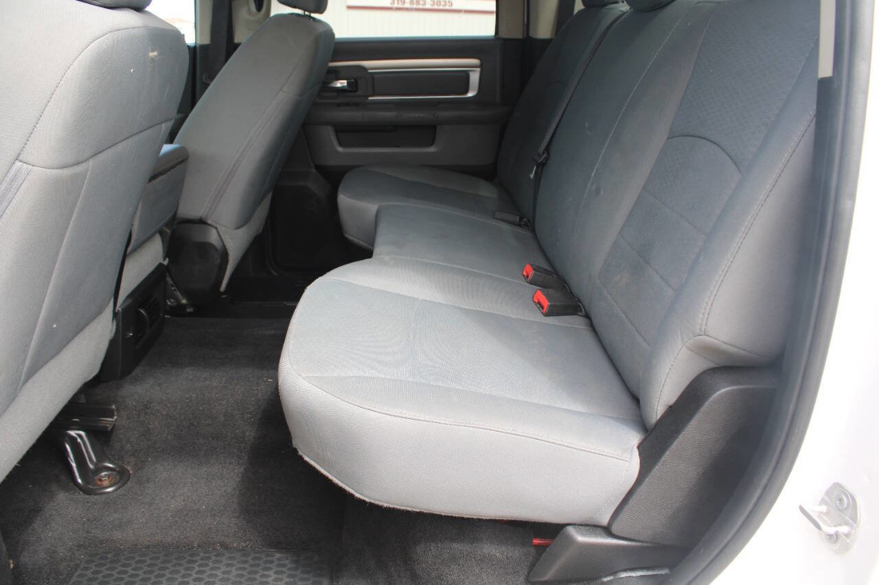 Used 2017 RAM 2500 SLT AWD/4WD image 10