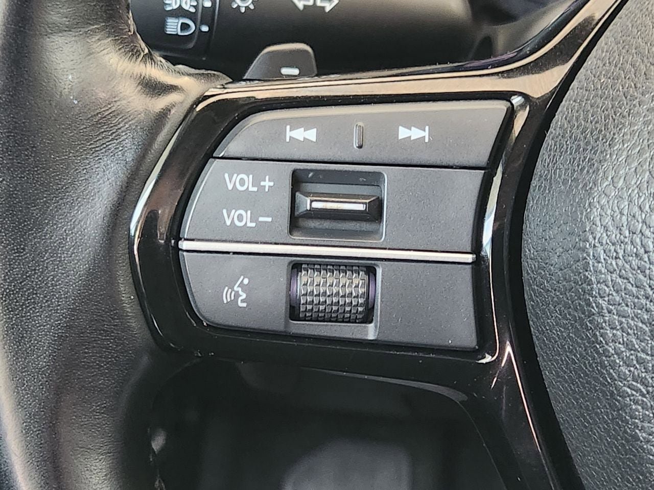 Certified 2023 Honda Accord Touring image 27
