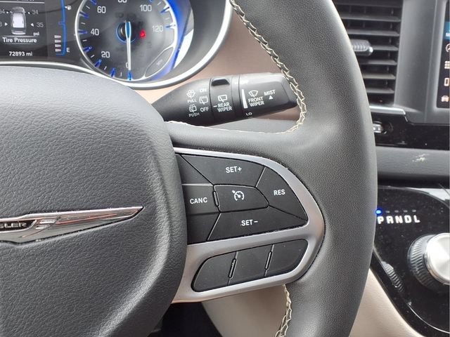 Used 2023 Chrysler Voyager LX FWD image 11