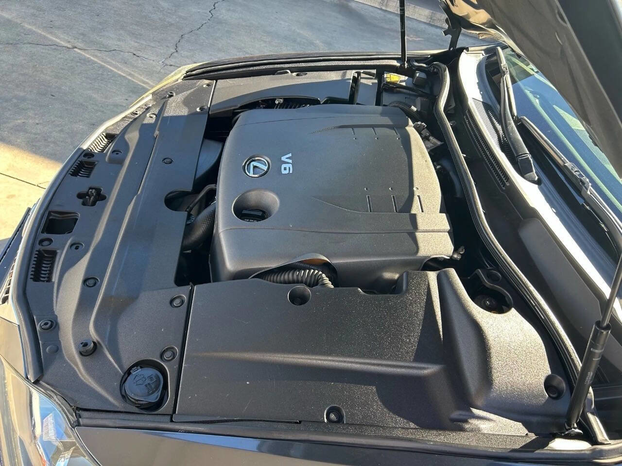 Used 2011 Lexus IS 250 w/ Premium Pkg Value Edition image 21