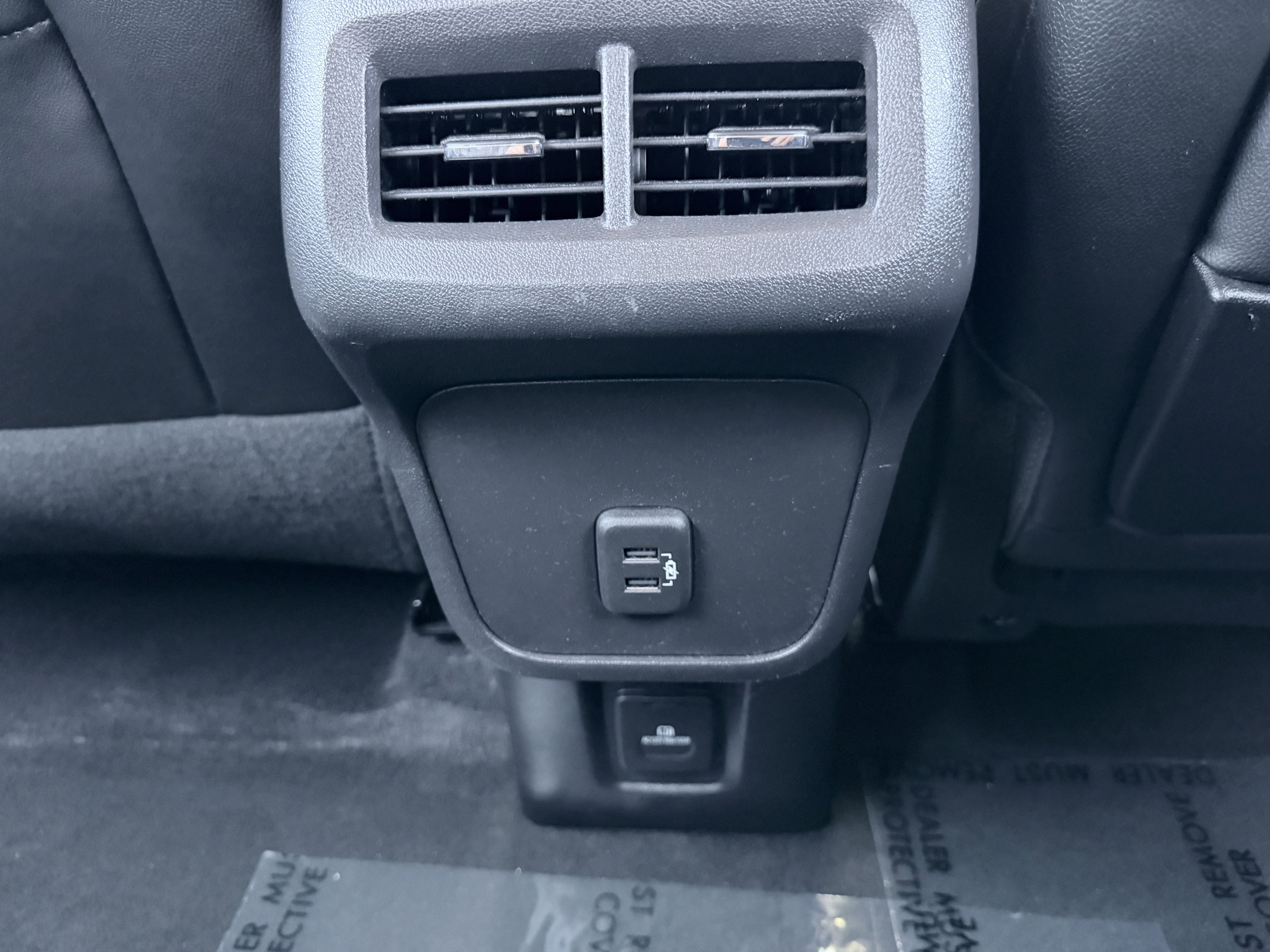 Used 2024 GMC Terrain AT4 image 28