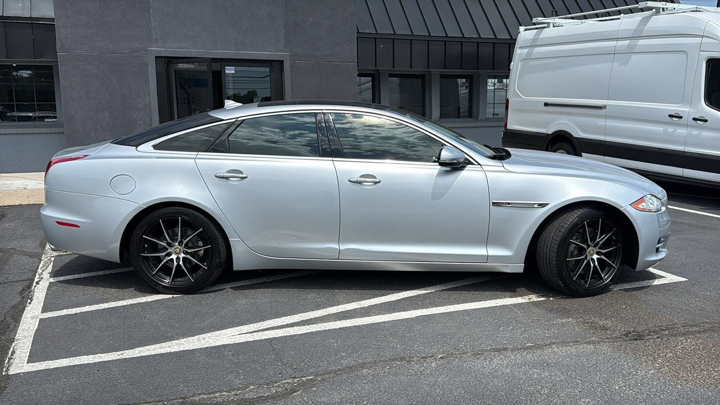 Used 2015 Jaguar XJ AWD image 2