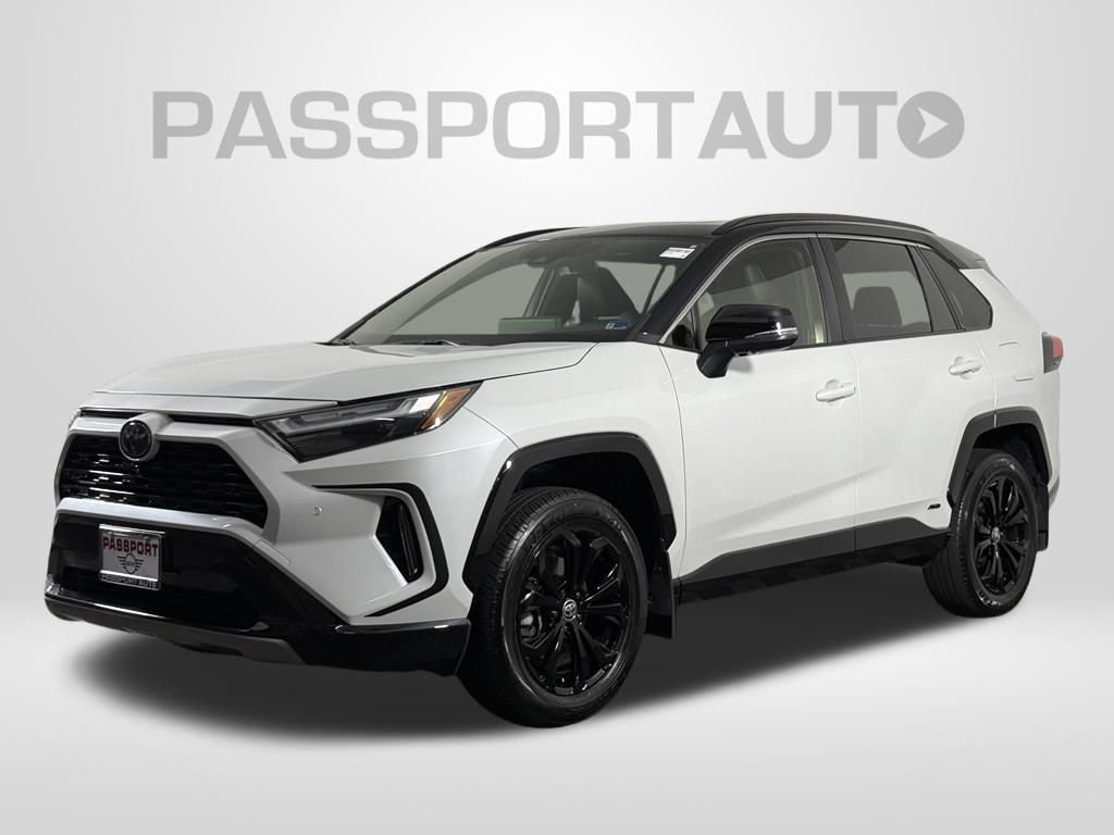 Used 2023 Toyota RAV4 XSE AWD/4WD image 1