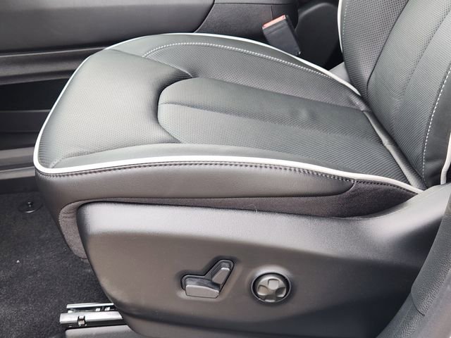 New 2026 Chrysler Pacifica Limited FWD image 19
