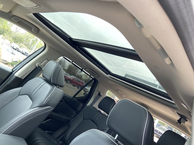 Used 2025 Honda Pilot Elite image 28