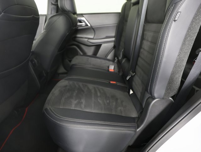 Used 2024 Mitsubishi Outlander Ralliart image 12