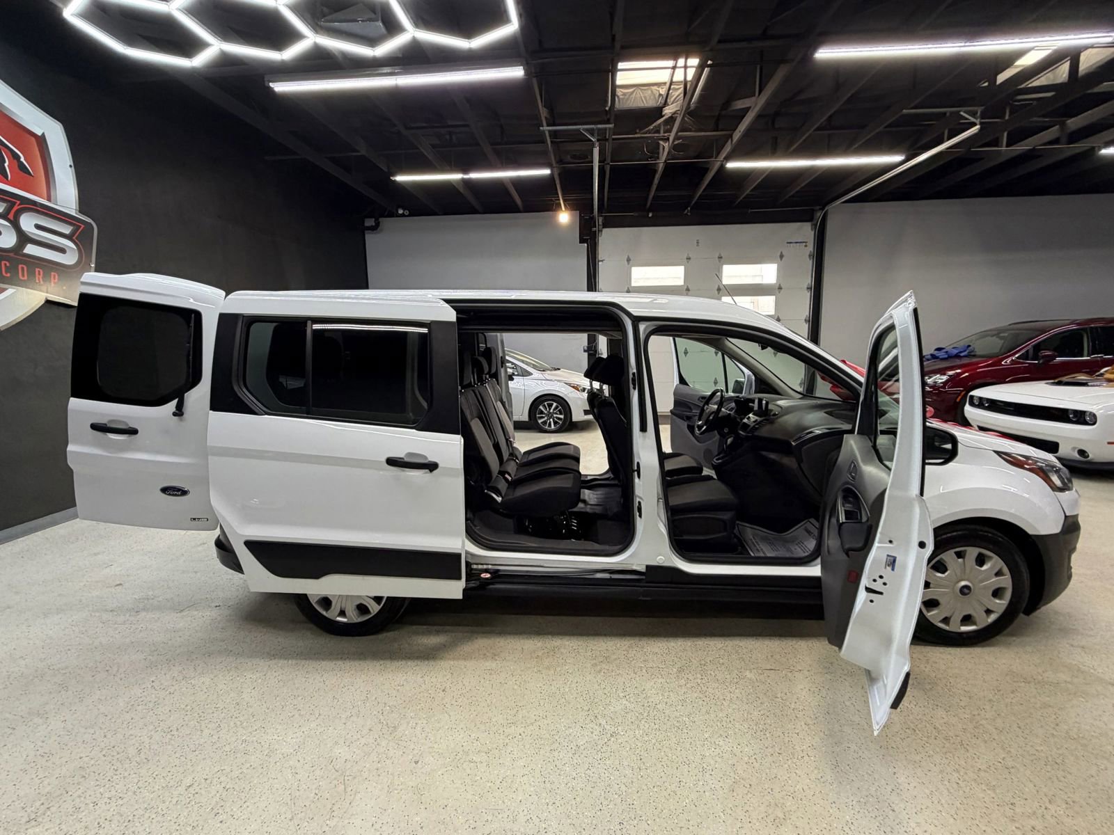 Used 2022 Ford Transit Connect XL image 18