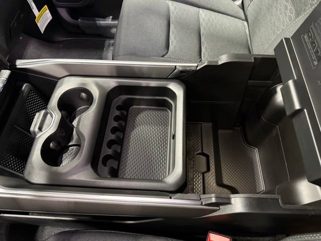 New 2026 RAM 1500 4x4 Crew Cab image 17