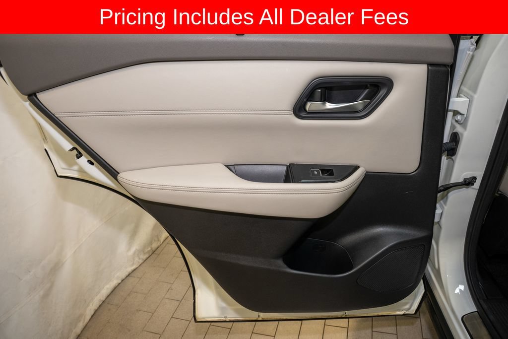 Certified 2023 Nissan Rogue SL w/ SL Premium Package FWD image 11