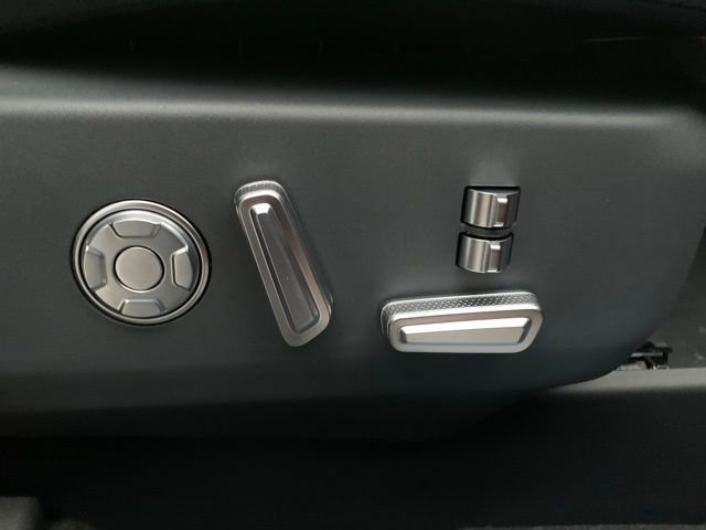 New 2026 Lincoln Nautilus Reserve image 17