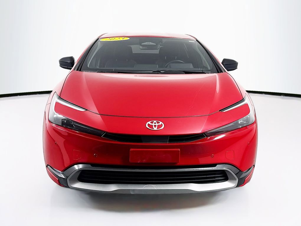 Used 2023 Toyota Prius XLE image 2