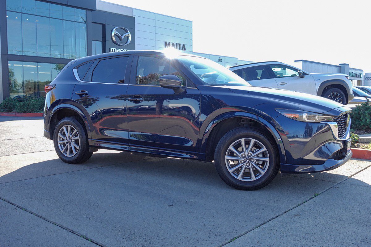 Certified 2025 MAZDA CX-5 AWD 2.5 S w/ Preferred Package image 4