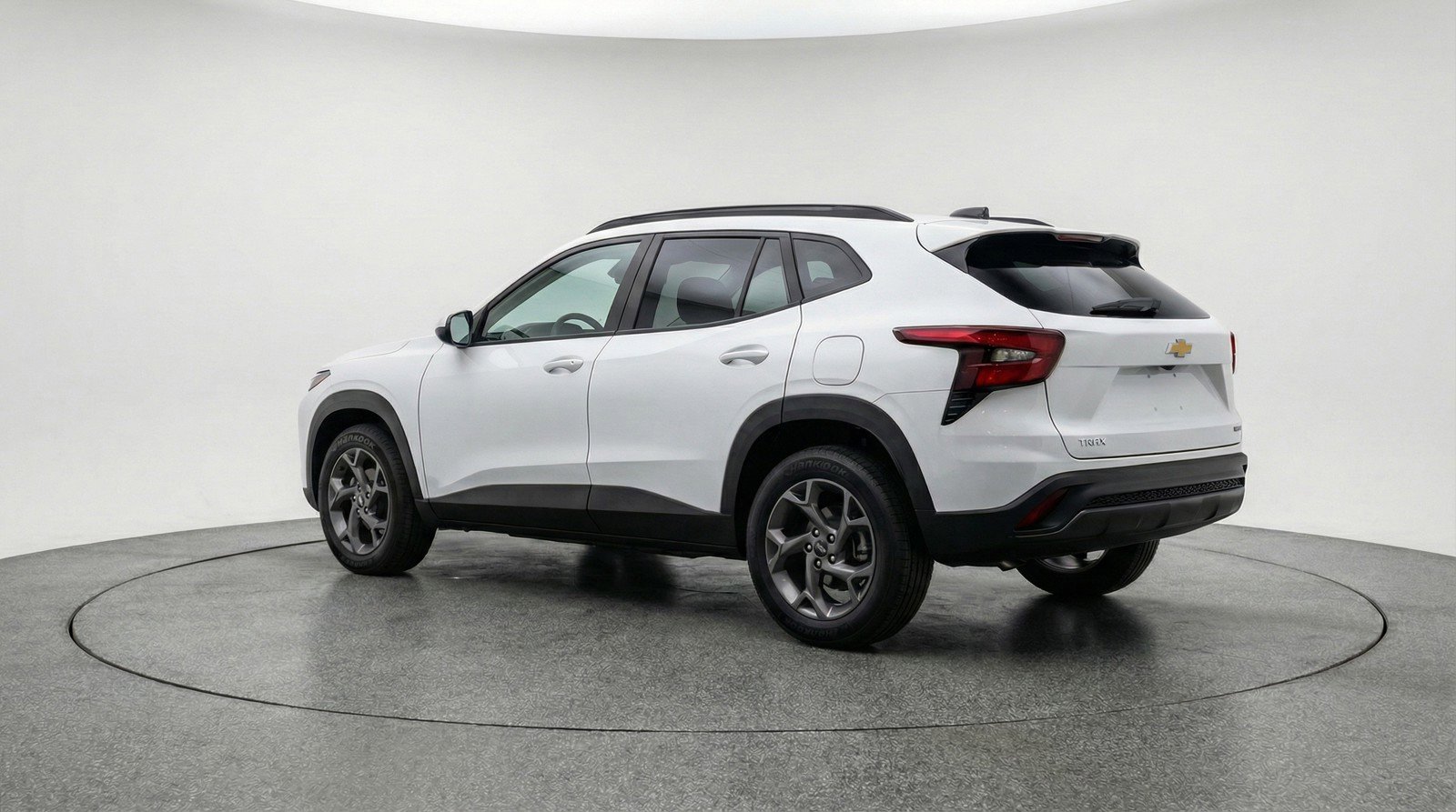 Used 2025 Chevrolet Trax LT image 6