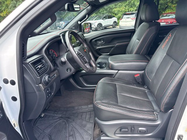 Used 2021 Nissan Titan PRO-4X w/ Pro-4x Convenience Package AWD/4WD image 14