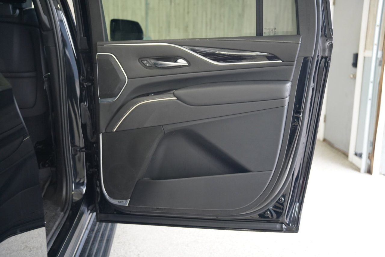 Used 2021 Cadillac Escalade ESV Sport w/ Driver Assist Tech Package image 36