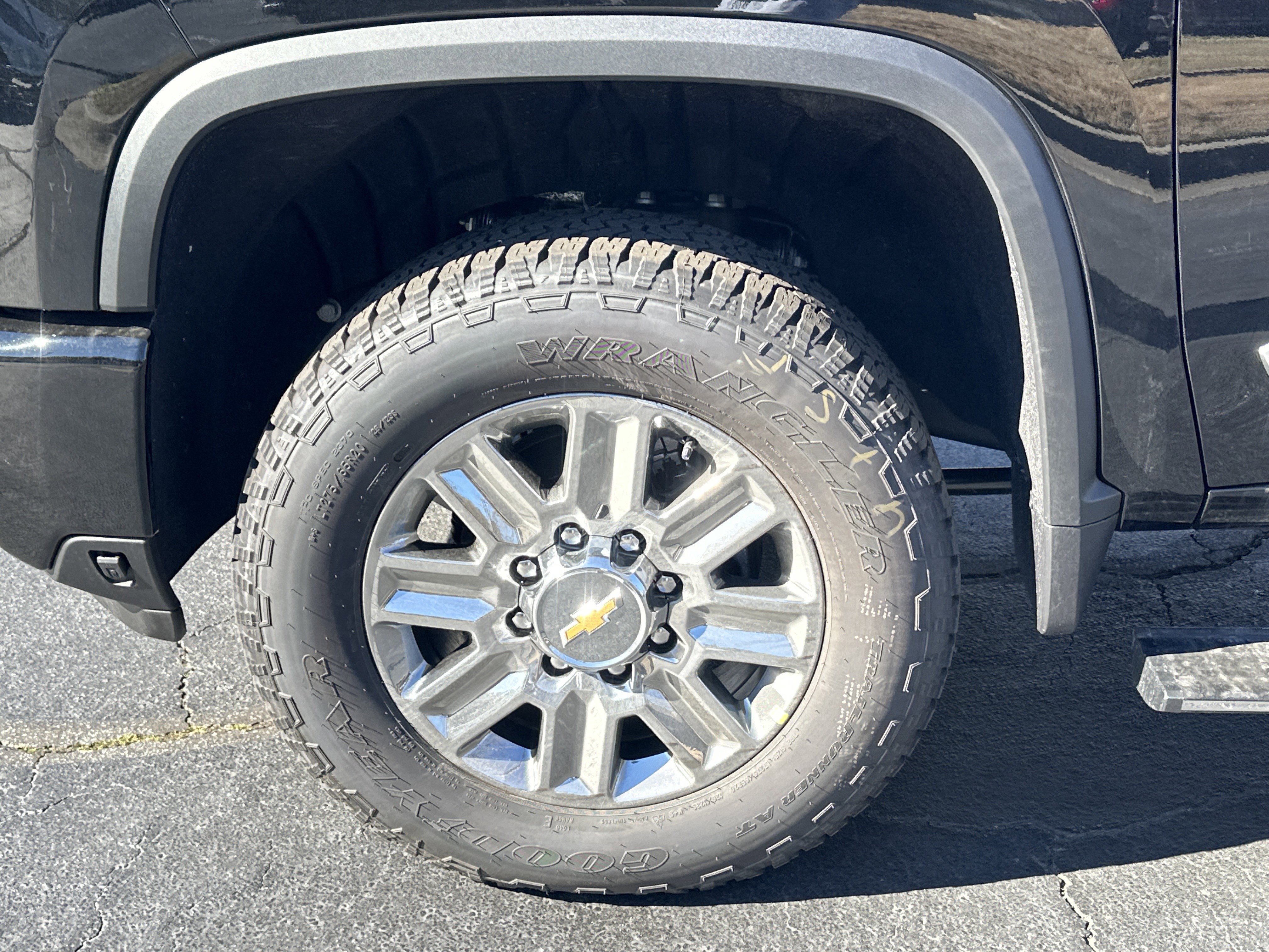 New 2026 Chevrolet Silverado 2500 High Country w/ High Country Premium Package image 14