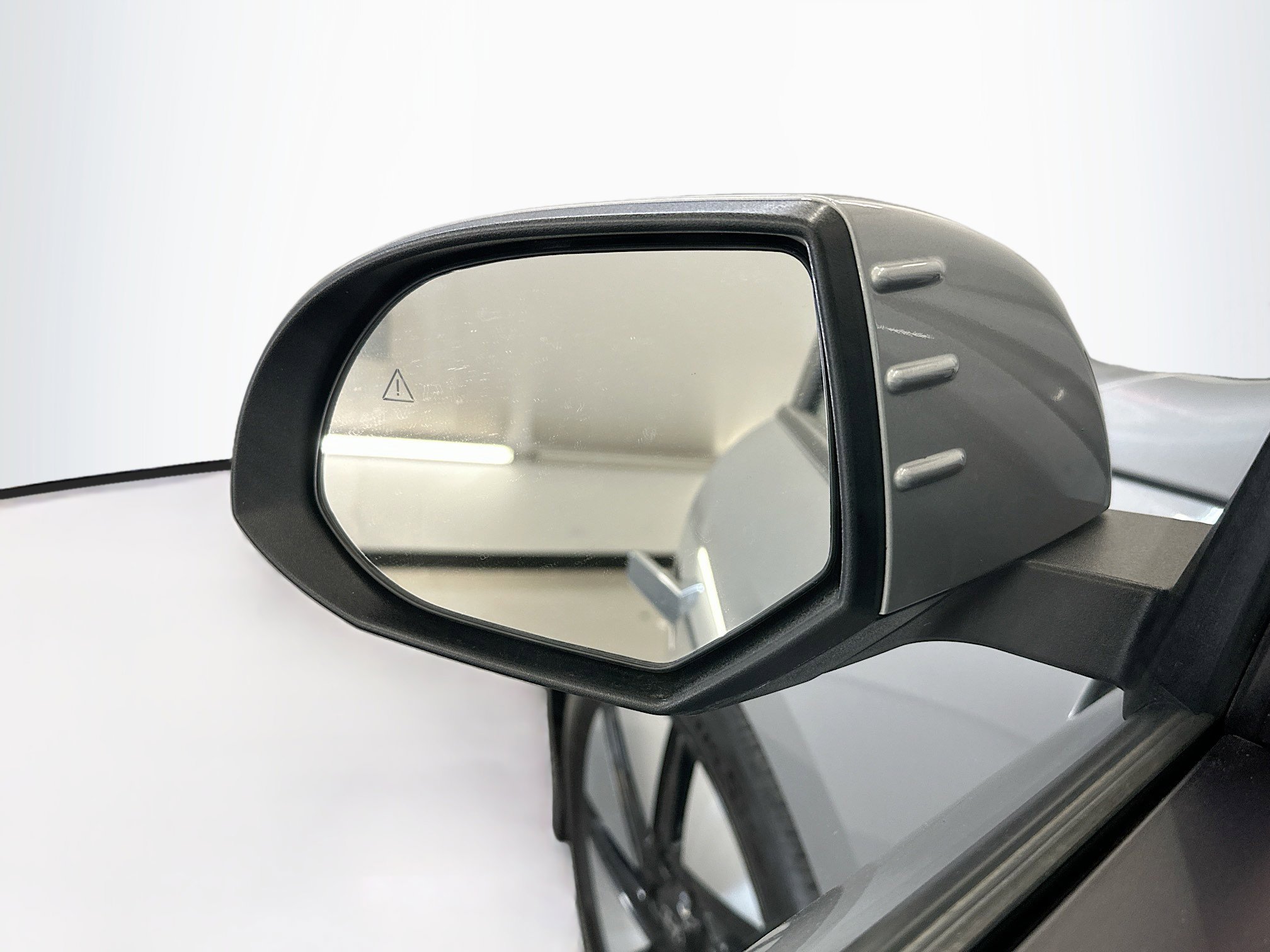 Used 2024 Hyundai Ioniq 6 SE AWD/4WD image 16