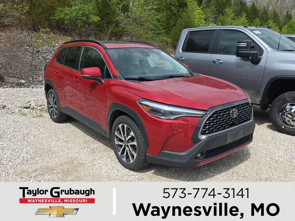Used 2022 Toyota Corolla Cross XLE w/ Convenience Package