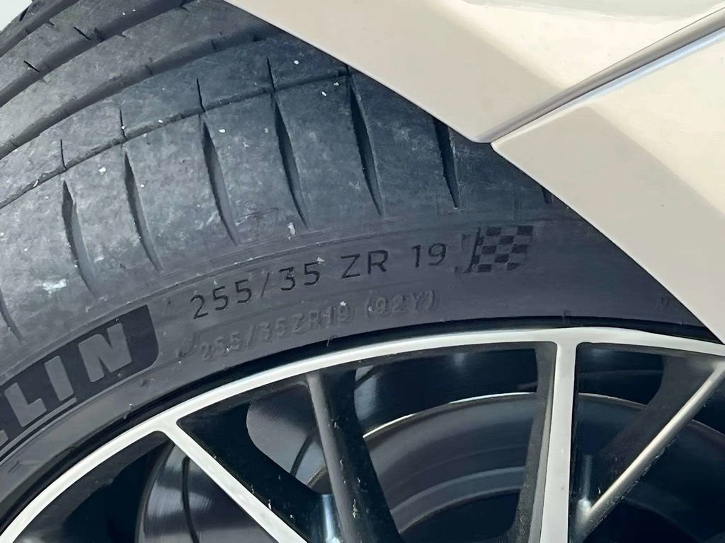 Used 2017 Lexus RC F w/ Premium Package image 33