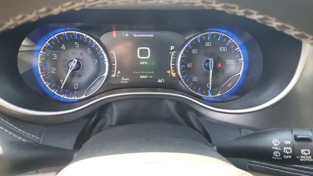 Certified 2023 Chrysler Pacifica Touring-L AWD/4WD image 12