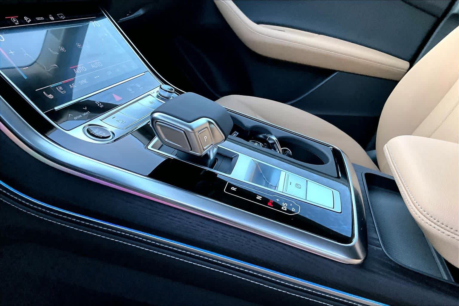 New 2027 Audi Q8 Premium Plus AWD/4WD image 7