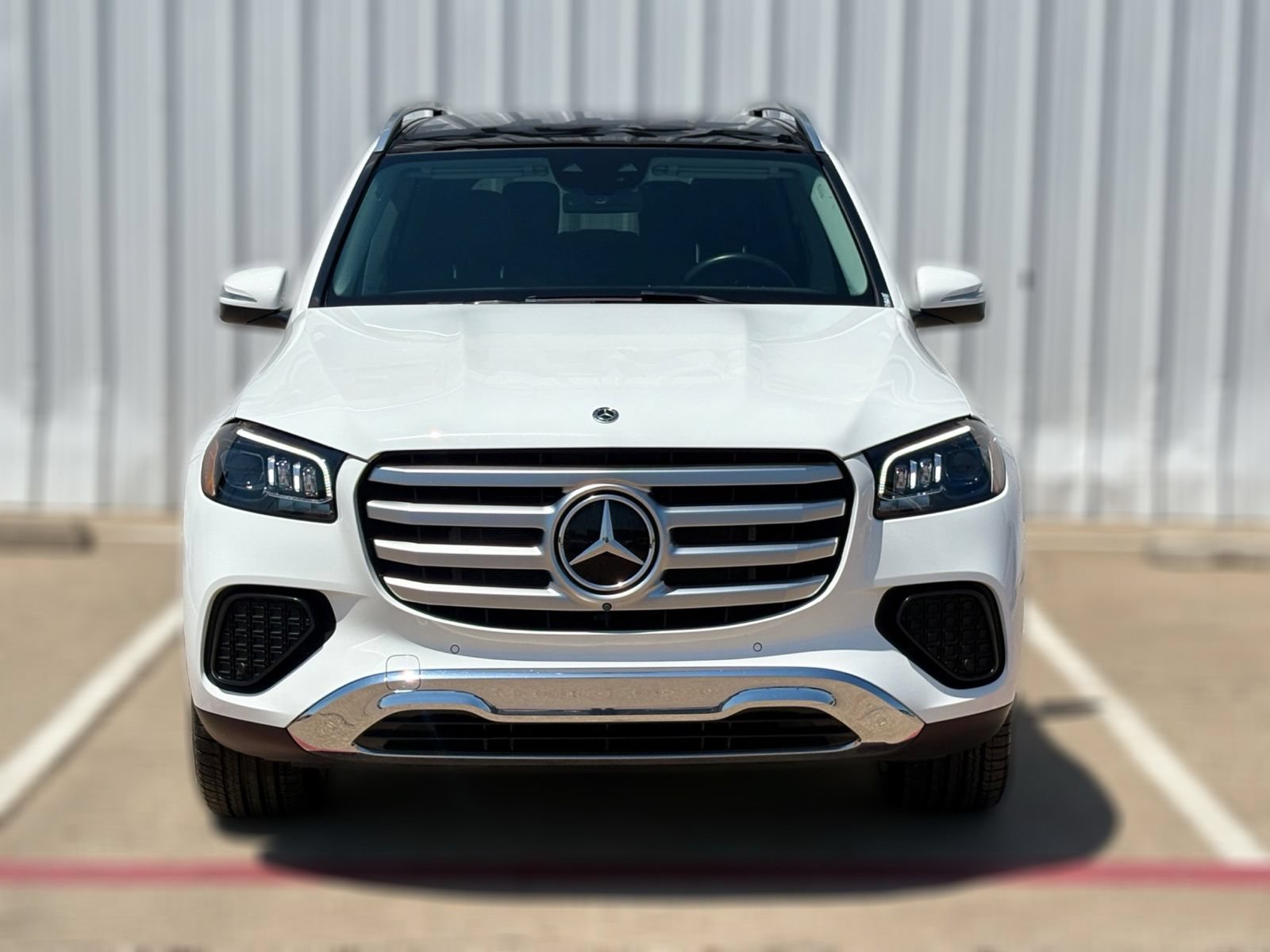 Used 2024 Mercedes-Benz GLS 450 4MATIC image 5