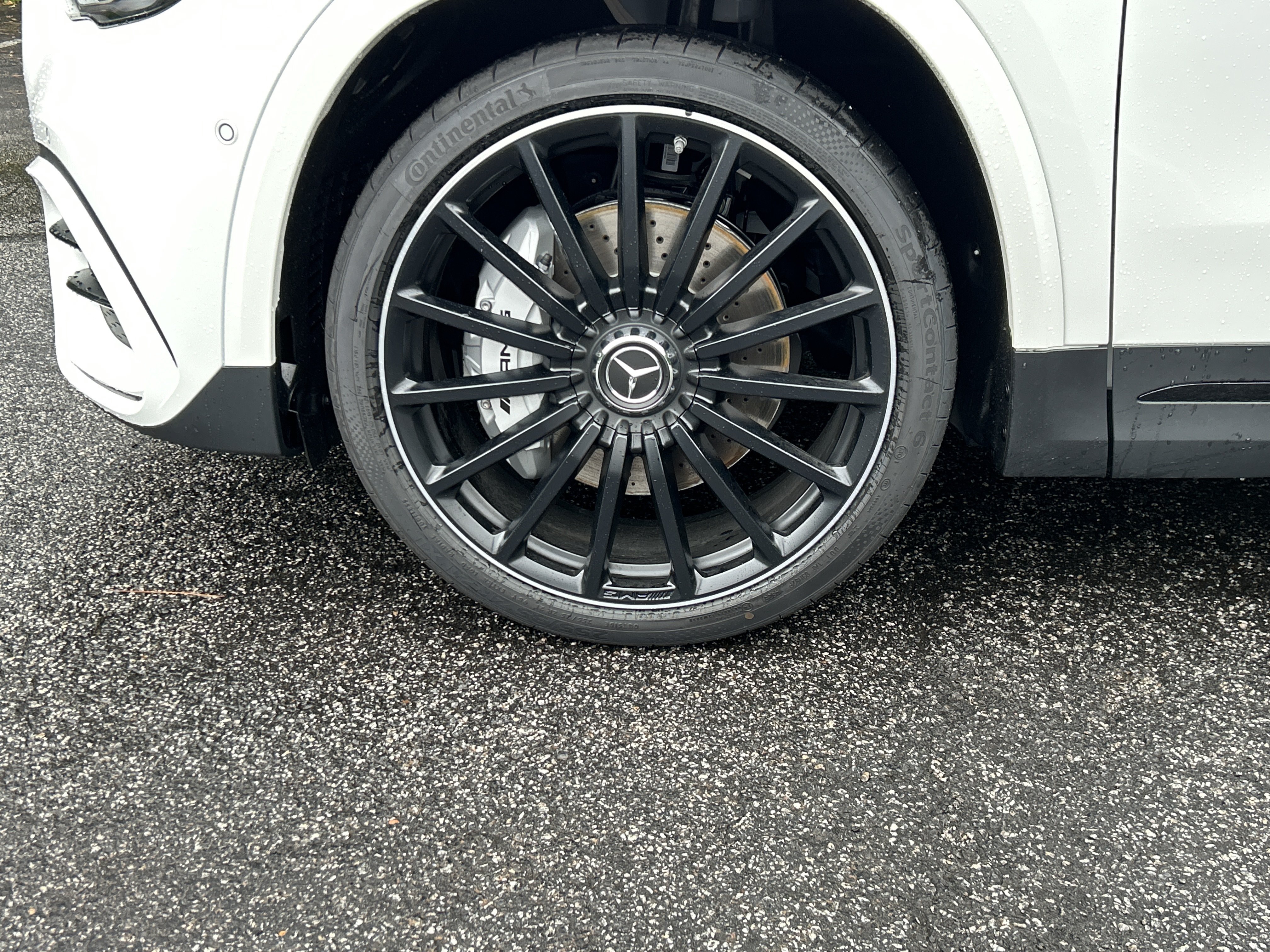 New 2026 Mercedes-Benz GLA 35 AMG 4MATIC image 14