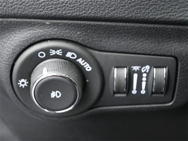 Used 2019 Jeep Compass Latitude image 16