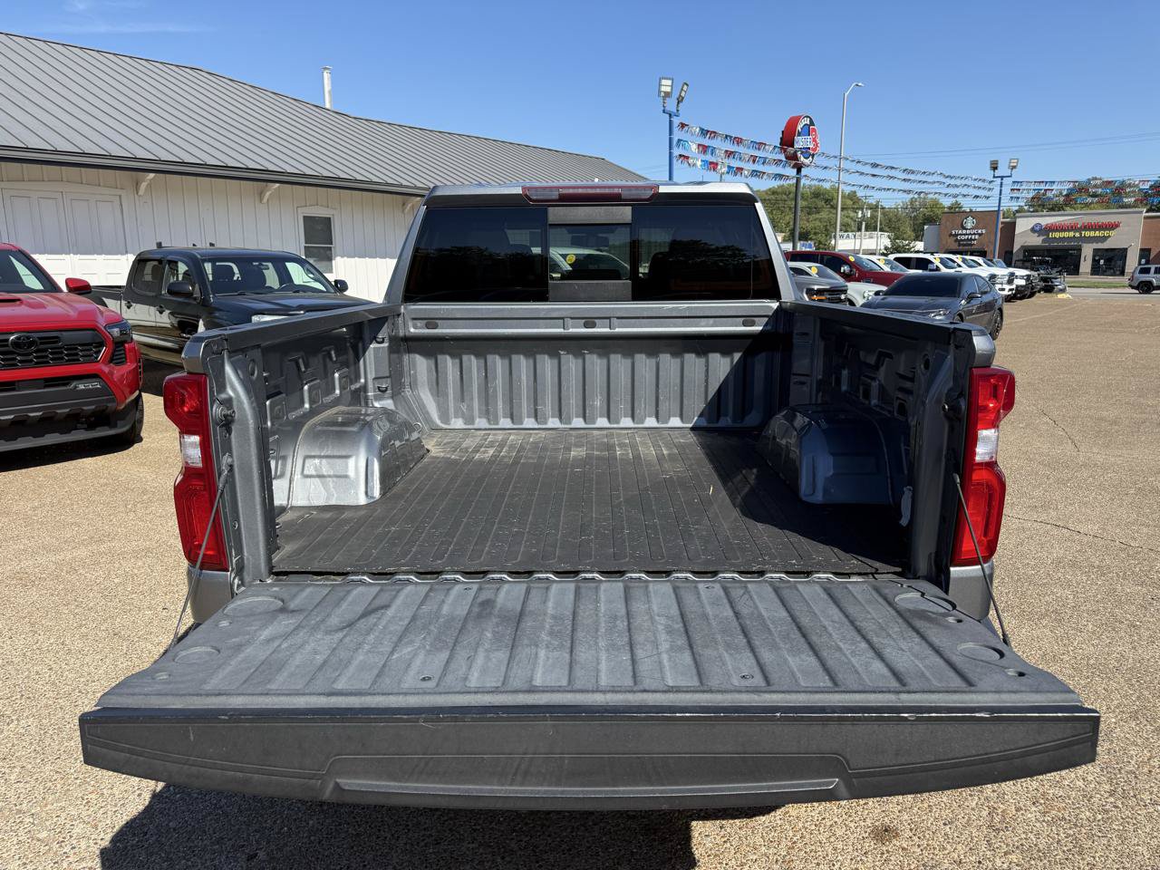 Used 2020 Chevrolet Silverado 1500 LTZ w/ LTZ Plus Package AWD/4WD image 6
