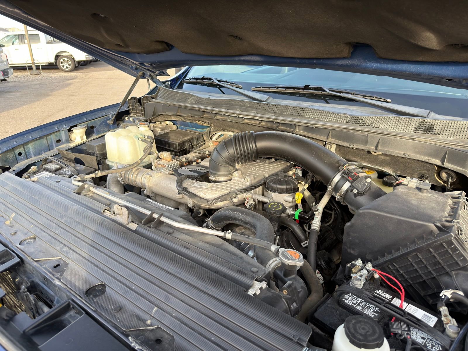 Used 2019 Nissan Titan SV w/ SV Convenience Package image 38