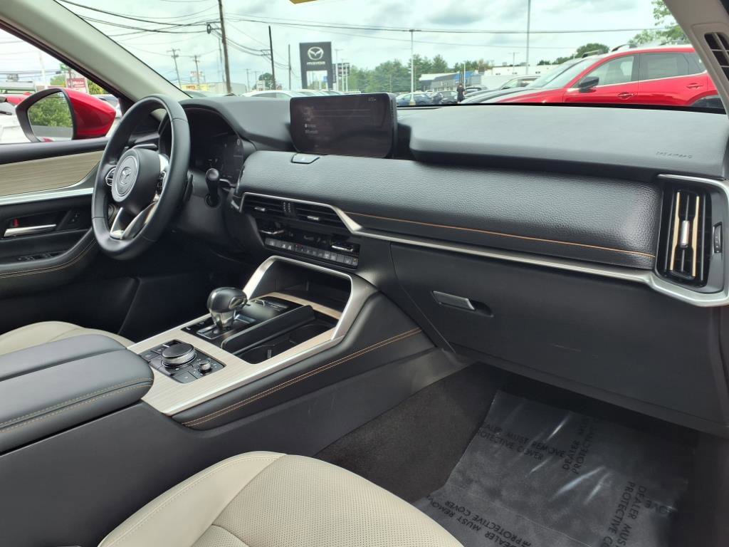 Certified 2024 MAZDA CX-90 Plug-In Hybrid w/ Preferred image 15