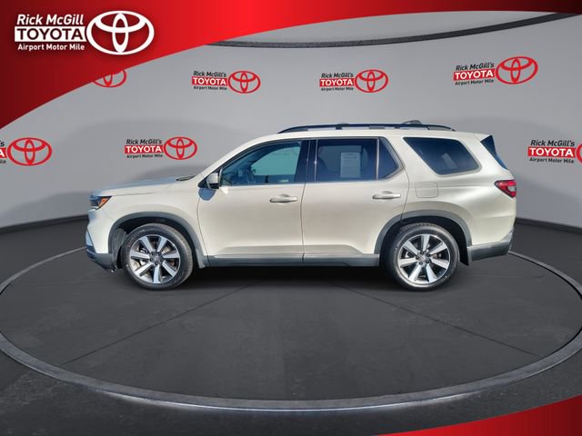 Used 2023 Honda Pilot Touring image 5