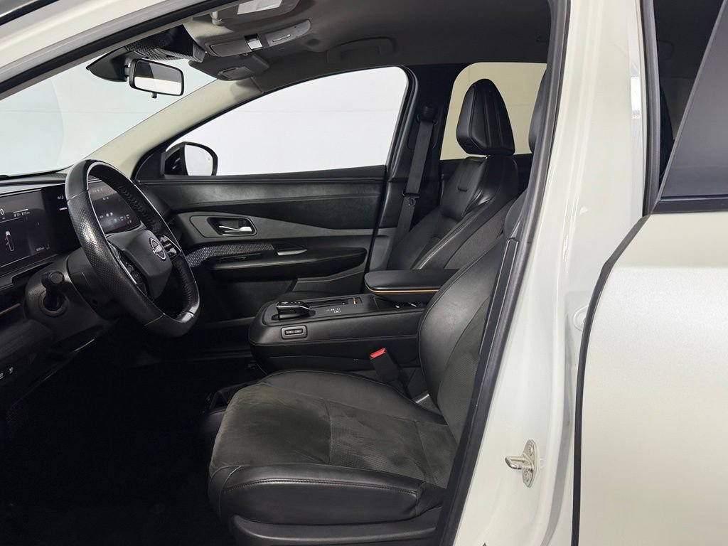 Used 2023 Nissan Ariya AWD image 20