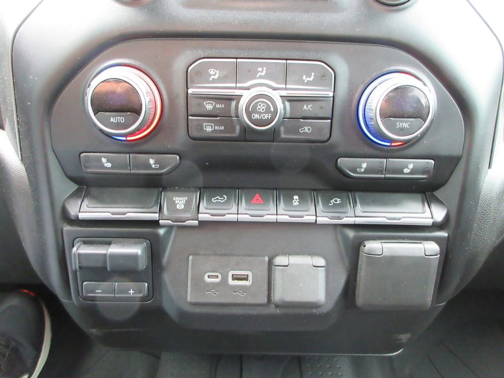 Certified 2021 Chevrolet Silverado 2500 LT w/ Fleet Comfort Package AWD/4WD image 28