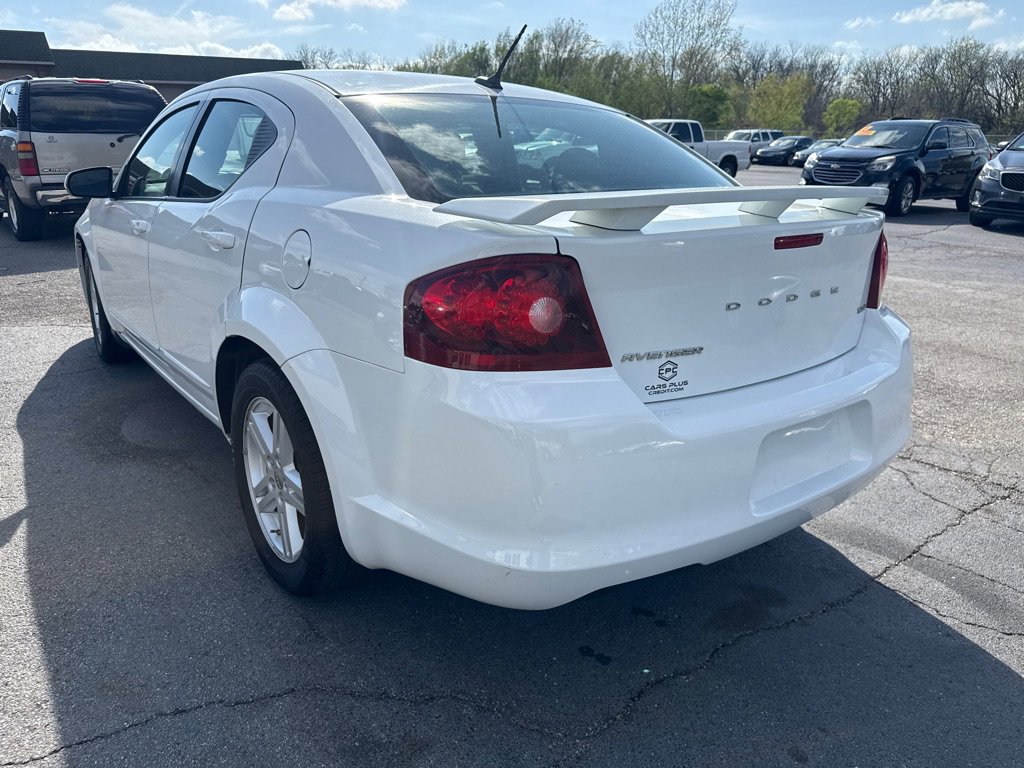 Used 2013 Dodge Avenger SXT image 8