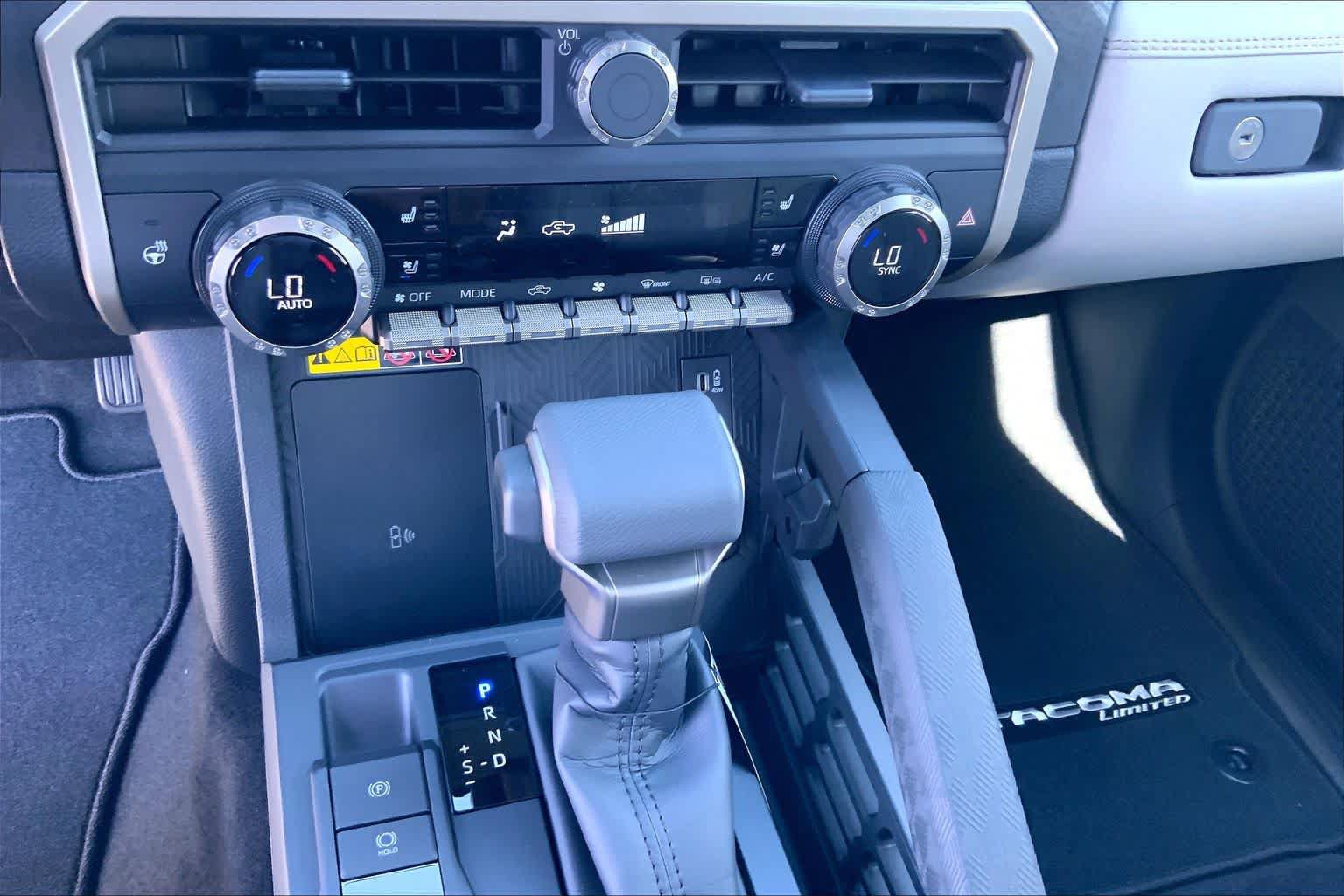 New 2026 Toyota Tacoma Limited AWD/4WD image 19