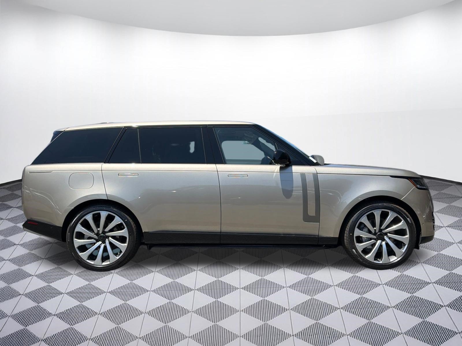 New 2026 Land Rover Range Rover Long Wheelbase SE AWD/4WD image 7