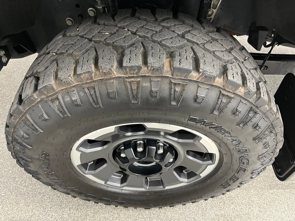 Used 2024 Ford F350 Platinum w/ Tremor Off-Road Package AWD/4WD image 15