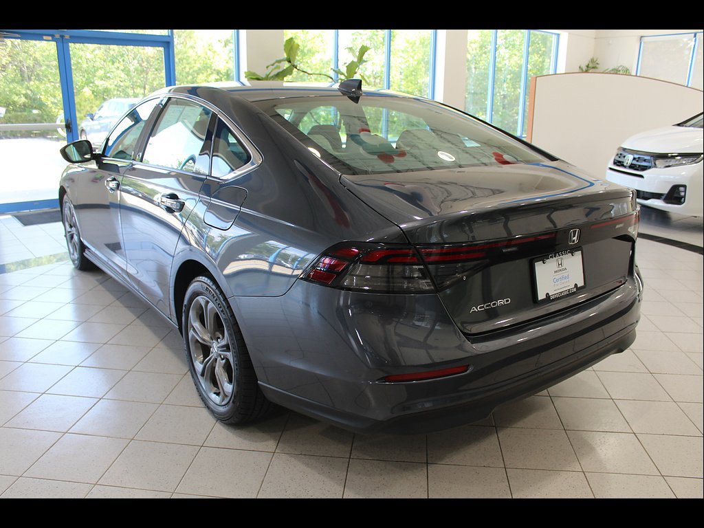 Certified 2024 Honda Accord EX image 7