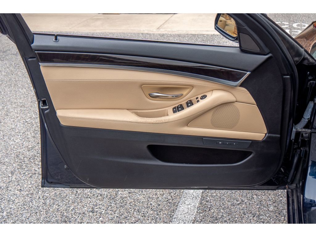 Used 2016 BMW 528i xDrive 528i xDrive image 8