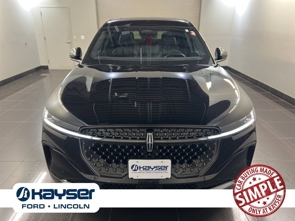 Certified 2025 Lincoln Nautilus Premier w/ Equipment Group 102A image 2