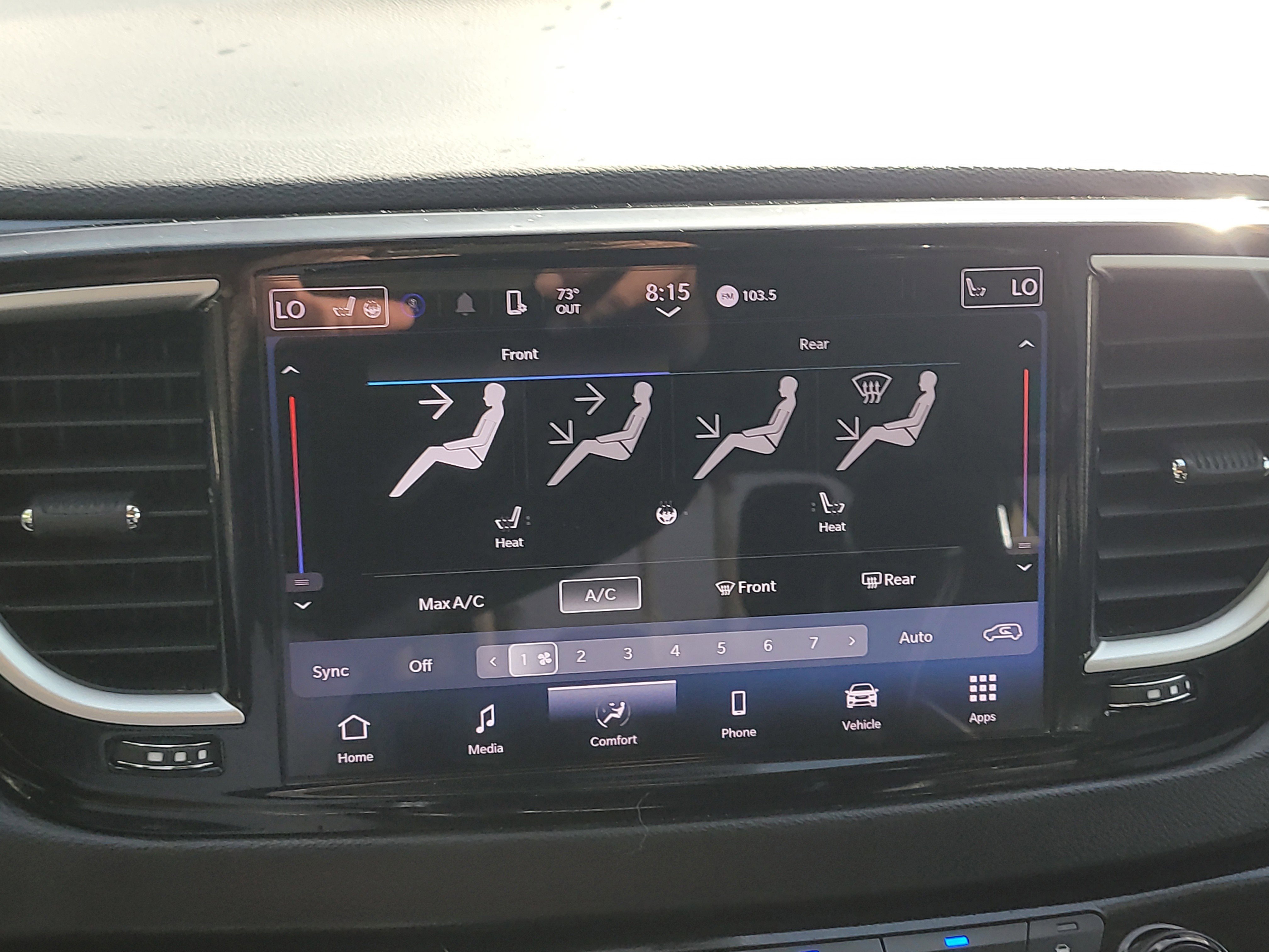 Used 2023 Chrysler Pacifica Touring-L image 25