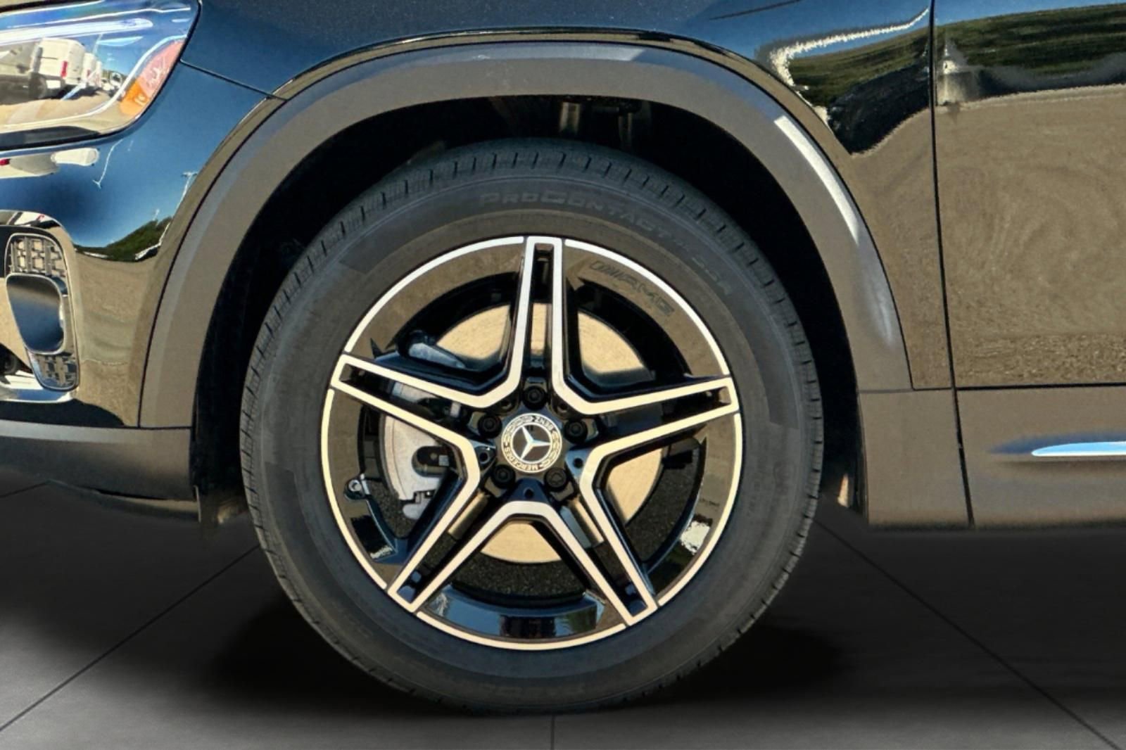 New 2026 Mercedes-Benz GLB 250 image 3