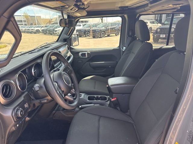 Used 2023 Jeep Wrangler Unlimited w/ Cold Weather Group image 9