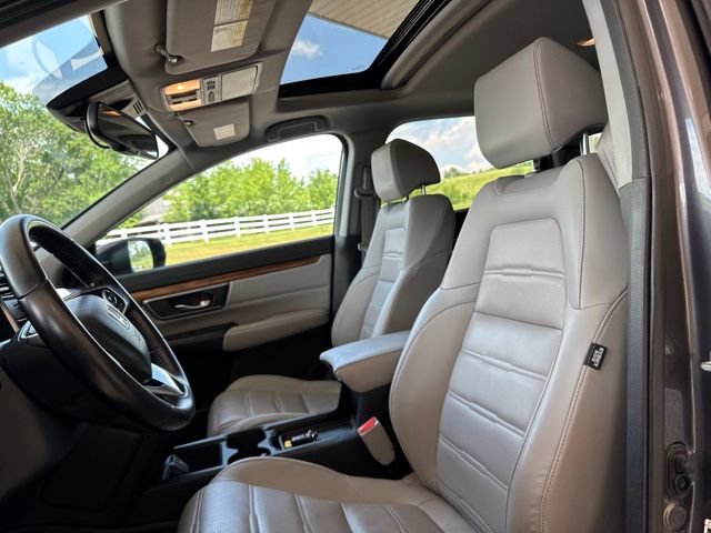 Used 2017 Honda CR-V Touring image 4